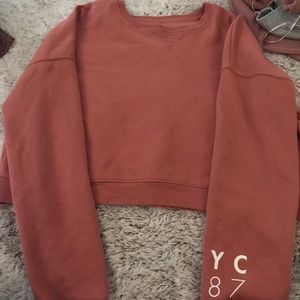 Cropped sweatshirt